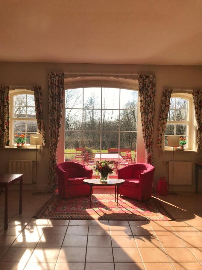Bed & Breakfast De Neust Beesd Exteriör bild
